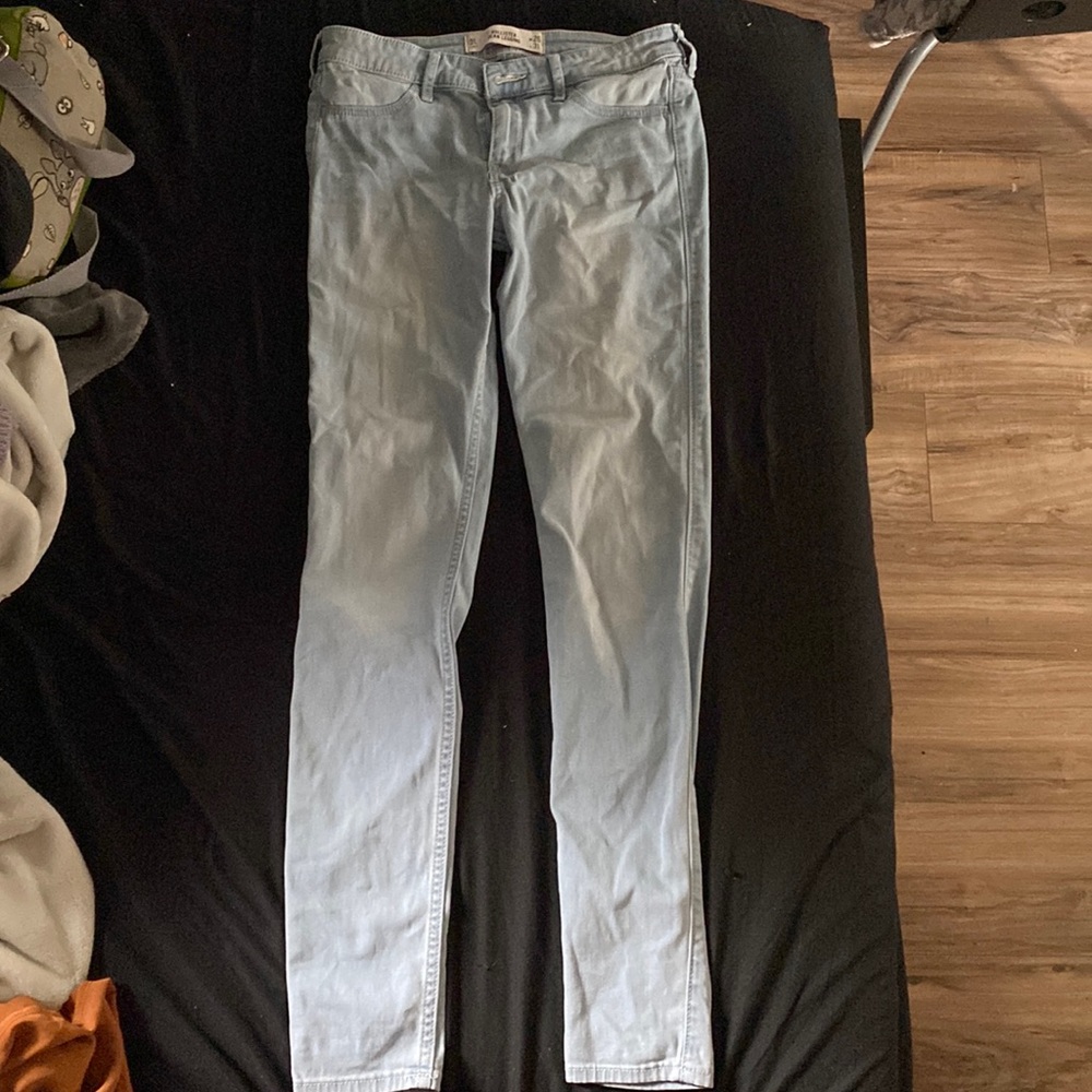 Hollister jeans